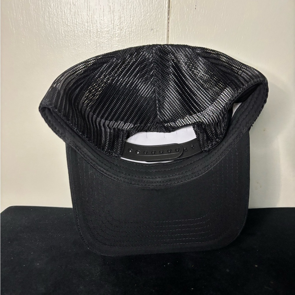 Toronto Maple Leafs Black Cap - Picture 2 of 3